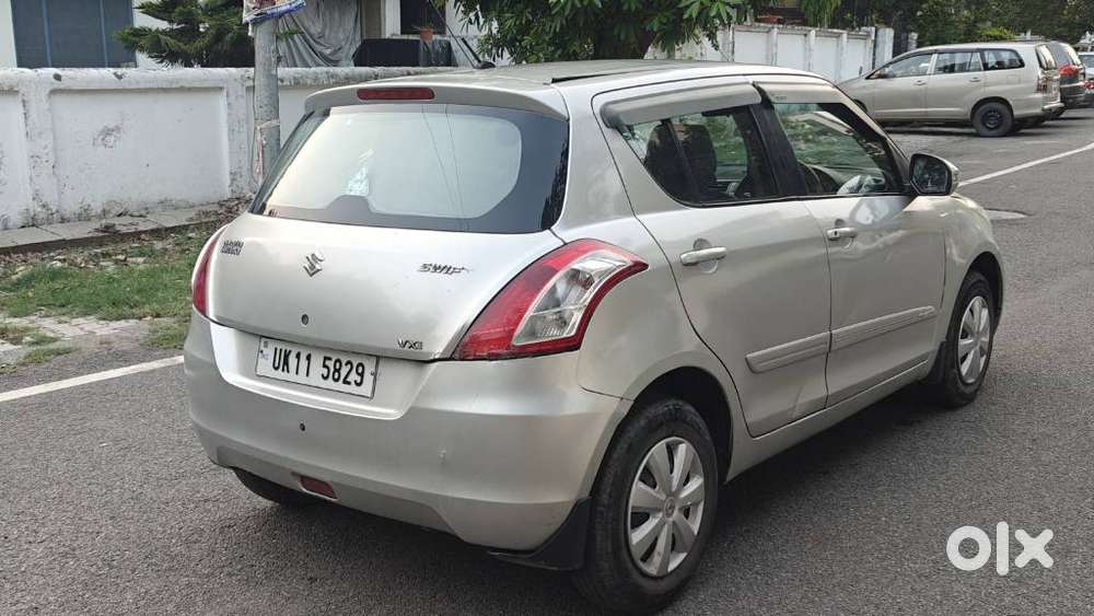 Maruti Suzuki Swift Vxi Optional, 2013, Petrol