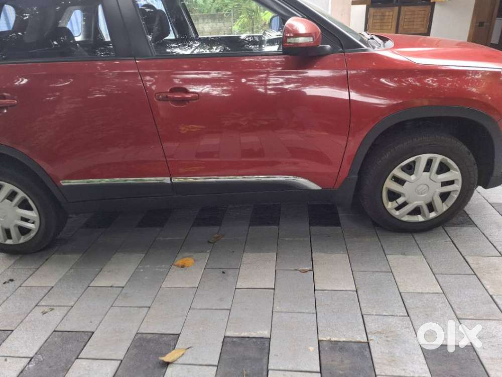 Maruti Suzuki Brezza 1.5 Vxi At Smart Hybrid, 2021, Petrol