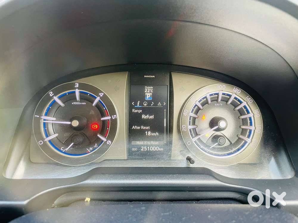 Toyota Innova Crysta 2.8 Z, 2016, Diesel