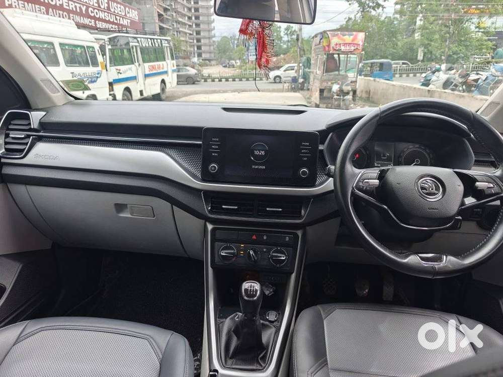 Skoda Kushaq 1.0 Tsi Ambition, 2022, Petrol