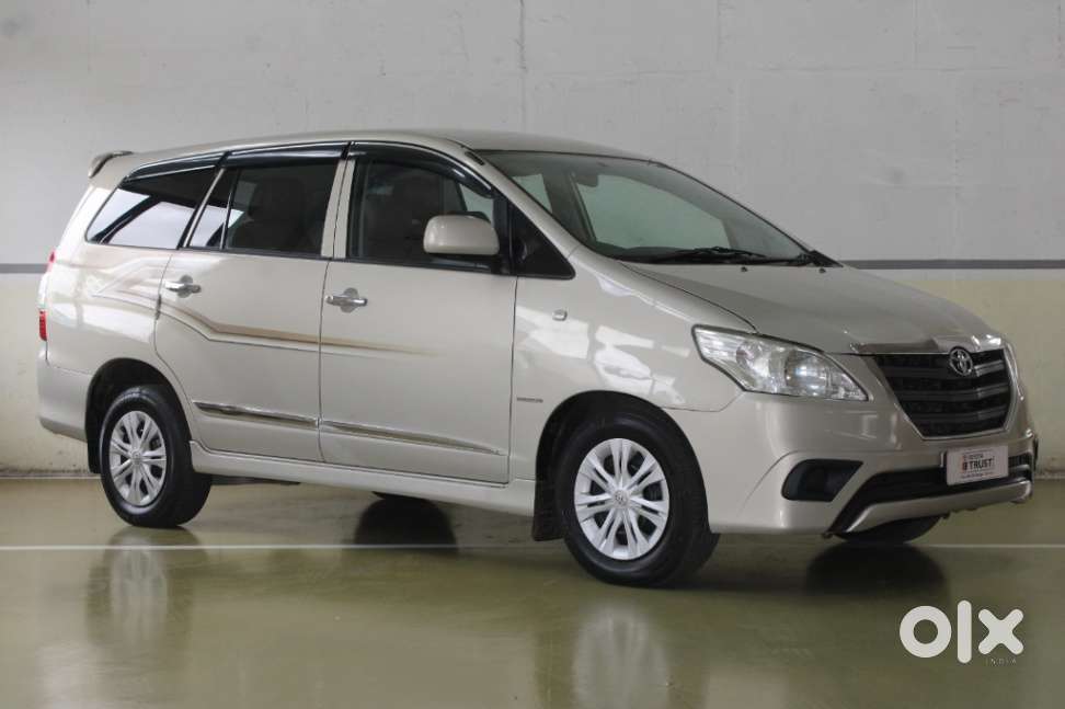 Toyota Innova 2.5 Gx 7 Str Bs-iii, 2015, Diesel
