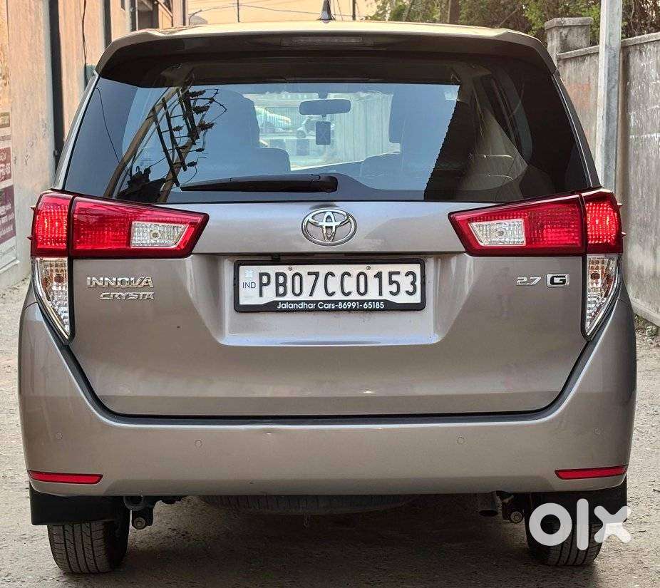 Toyota Innova Crysta, 2022, Petrol