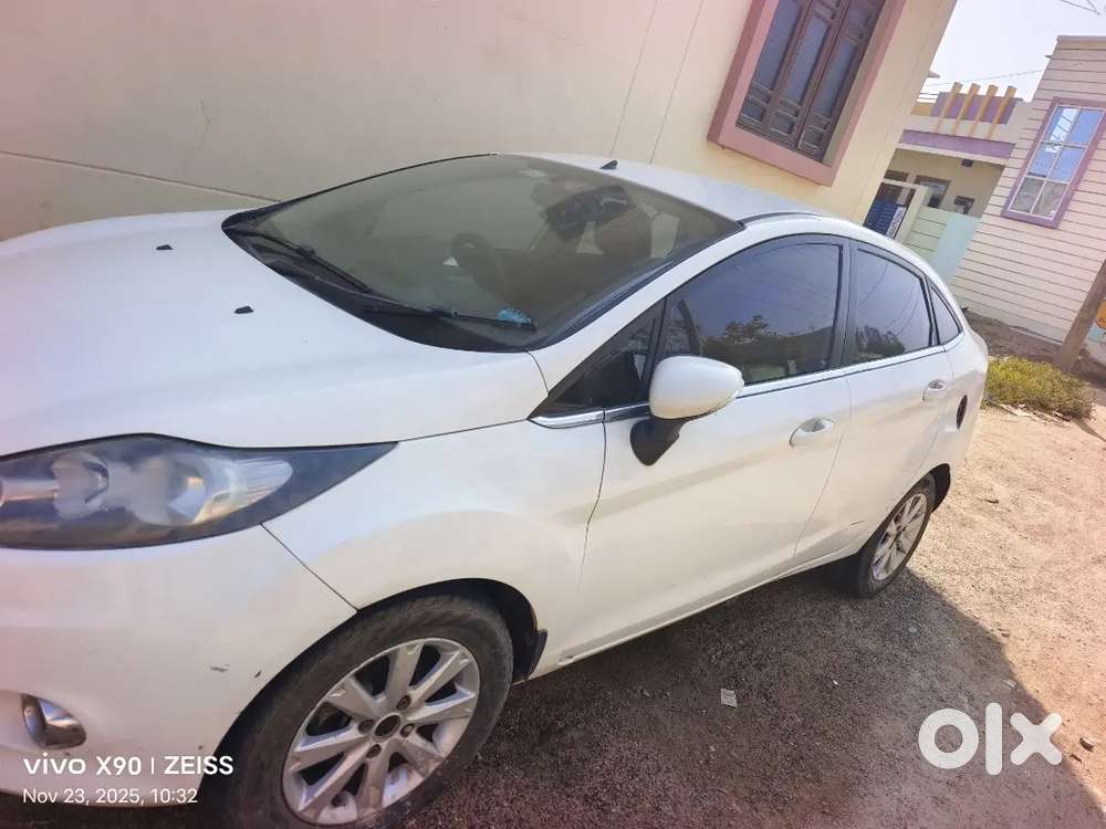 Ford Fiesta Titanium 2012