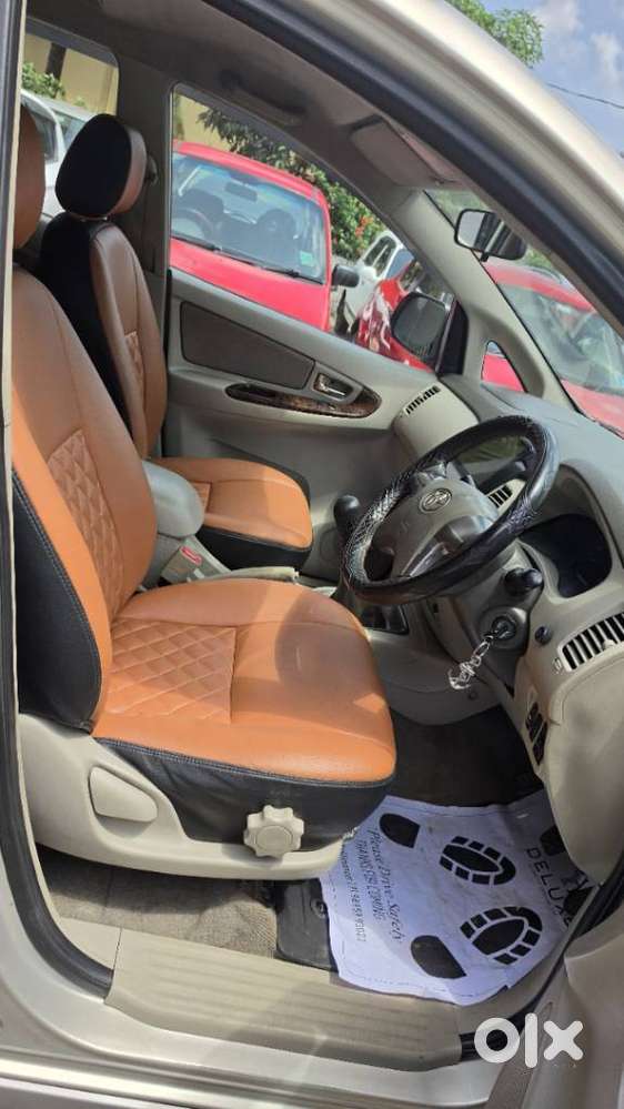 Toyota Innova 2.5 Vx 8 Str Bs-iii, 2014, Diesel