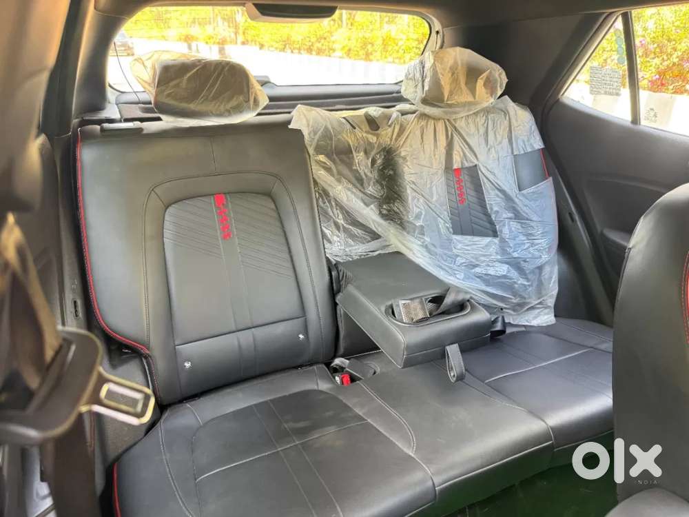 Hyundai Venue N Line N8 Dct Dual Tone, 2023, Petrol