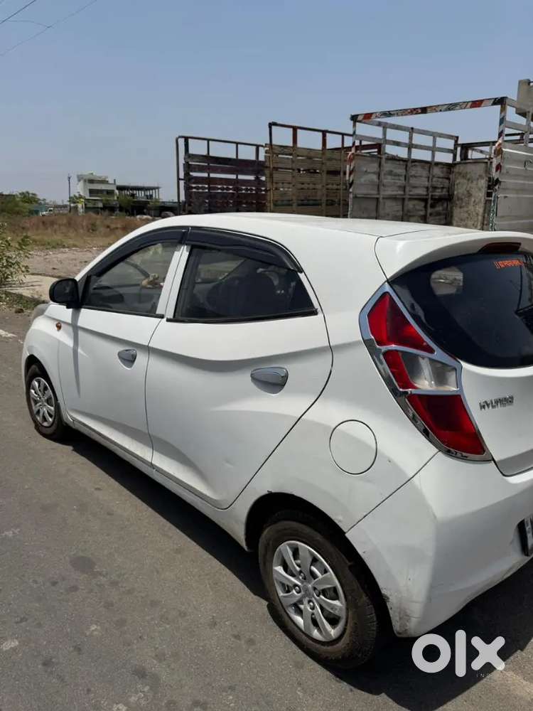 Hyundai Eon 2016 Petrol Well Maintained