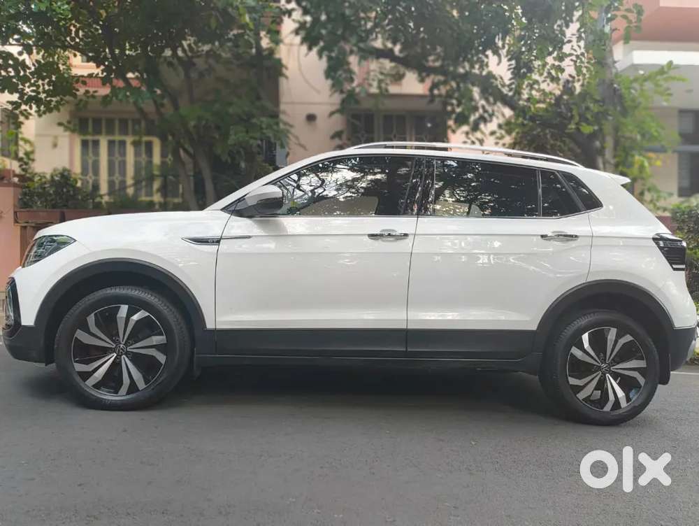 Volkswagen Taigun 2023 Petrol 32000 Km Driven
