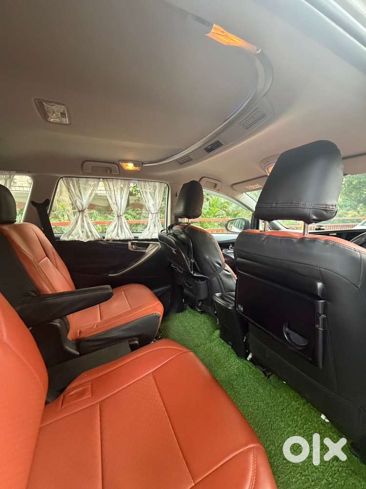 Toyota Innova Crysta Diesel 2025
