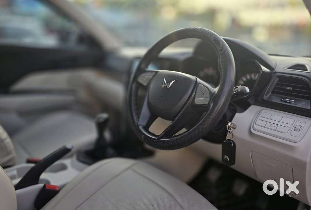 Mahindra Xuv300 W6, 2024, Petrol