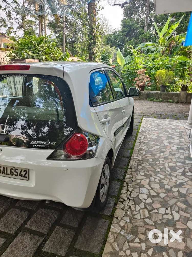 Honda Brio 2015 Petrol Well Maintained