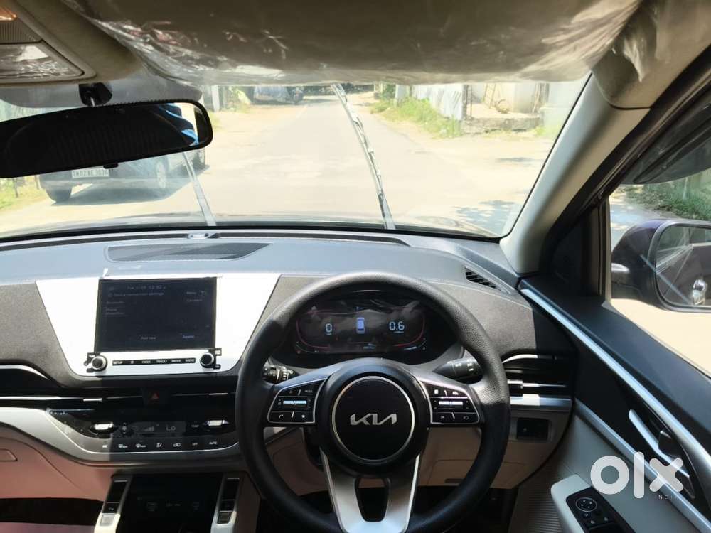 Kia Carens 1.4 Prestige Plus Turbo 7 Str, 2022, Petrol