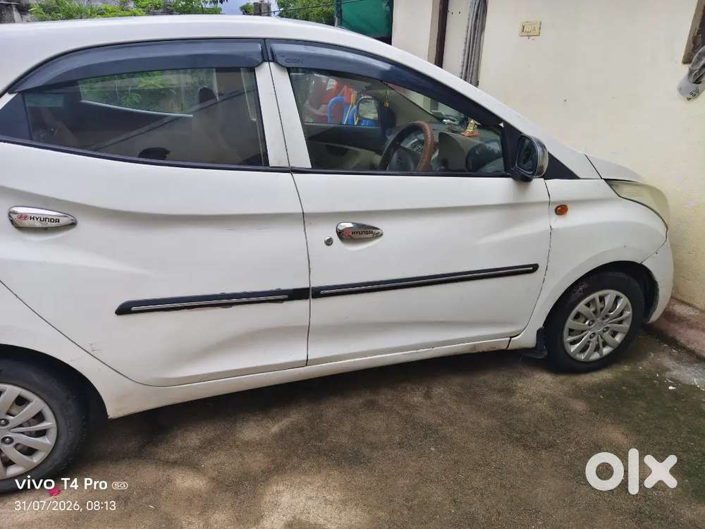 Hyundai Eon 2017 Petrol 110000 Km Driven