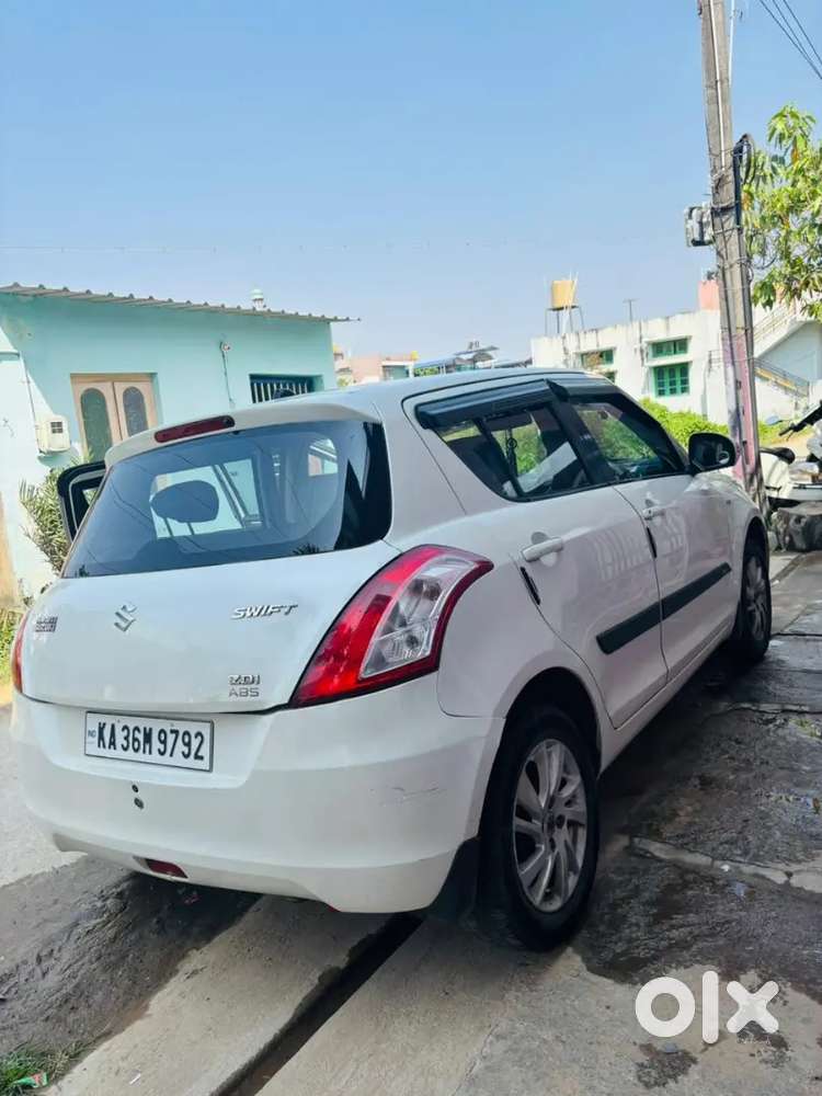 Maruti Suzuki Swift Zdi 2012