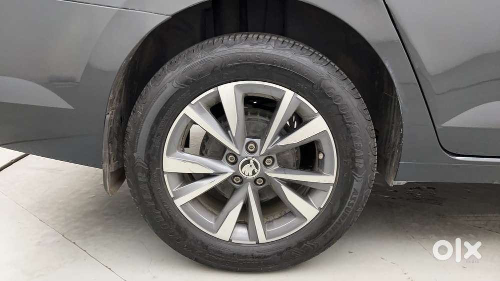 Skoda Slavia Style 1.5l Tsi Dsg, 2022, Petrol