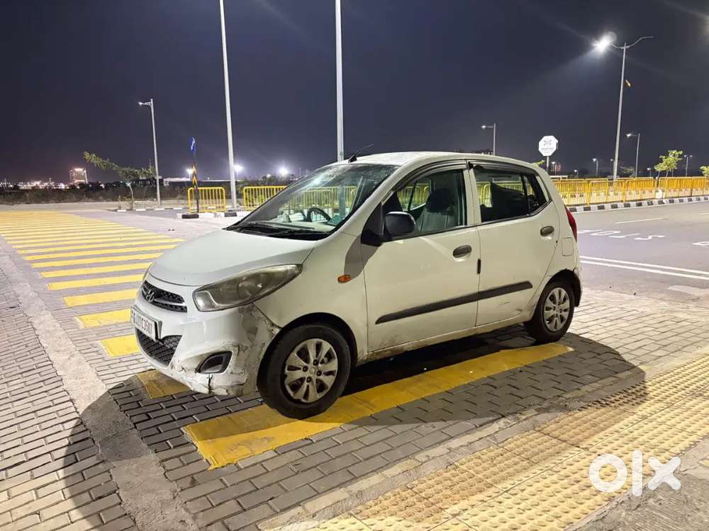 Hyundai I10 Era (2012) - Petrol + Cng  Power Steering & Windows