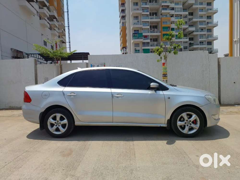 Skoda Rapid Showroom Maintain