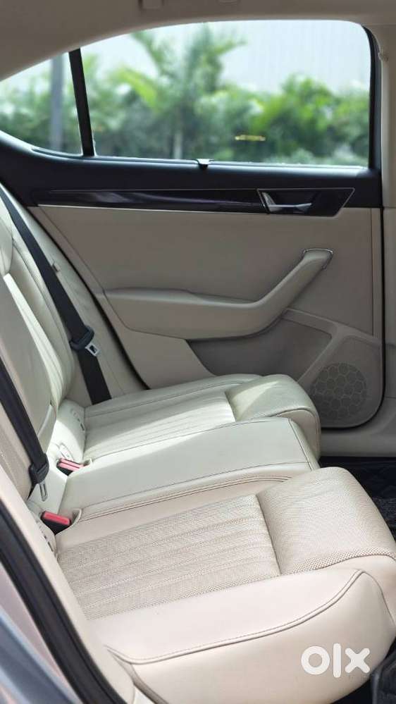 Skoda Superb 2.0 L&k Tsi At, 2020, Petrol