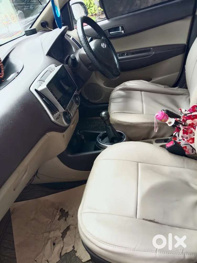 2012 Hyundai I20 Magna At Charon Tyre Nahin Hai Alloy Wheel Tab Screen