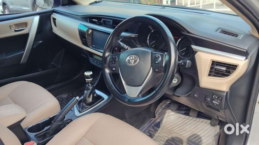 Toyota Corolla Altis 2013-2017 D-4d G, 2015, Diesel