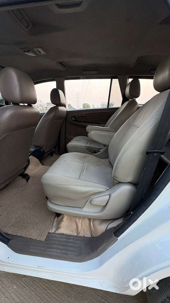Toyota Innova 2.5 G (diesel) 7 Seater, 2015, Diesel