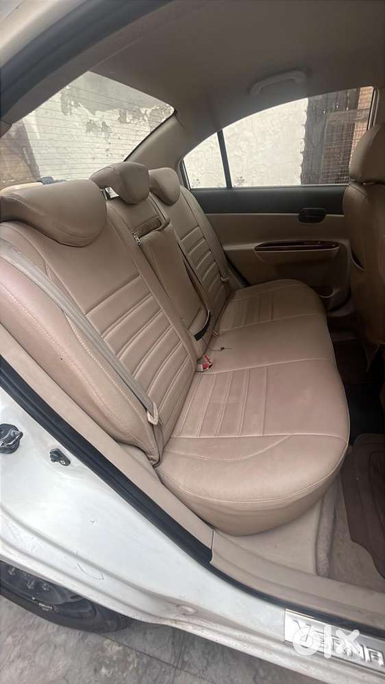 Hyundai Fluidic Verna 2010