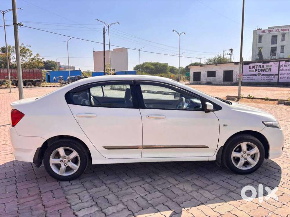 Honda City Edge Edition Sv, 2013, Petrol