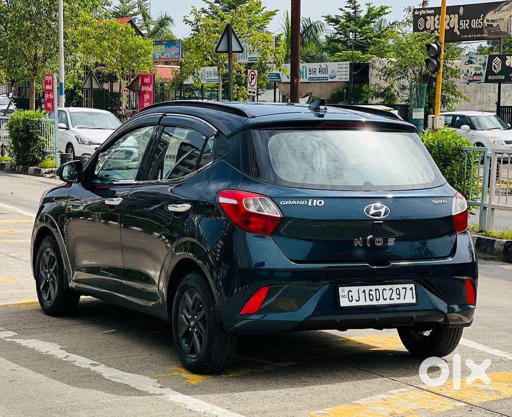 Hyundai Grand I10 Nios Sportz Mt Dual Tone, 2021, Diesel