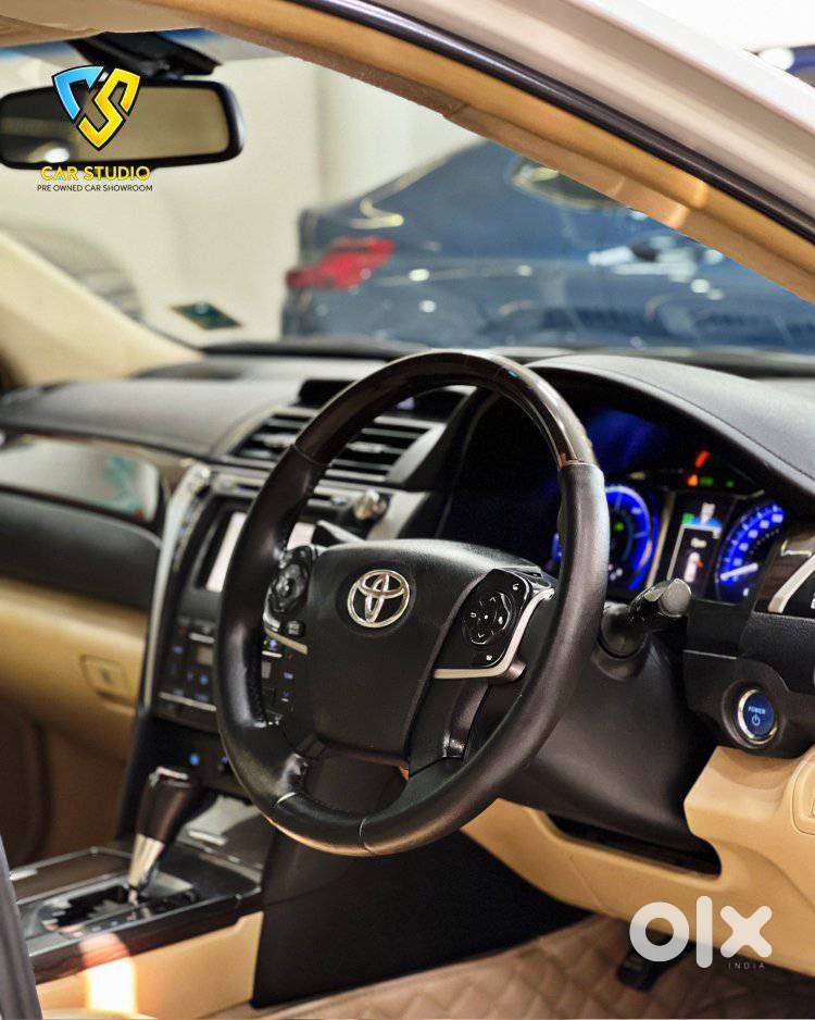 Toyota Camry Hybrid 2.5, 2015