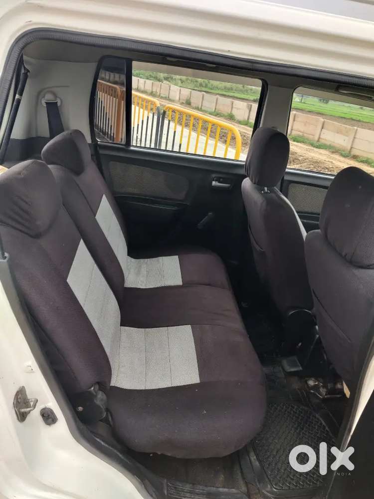 2nd Owner 2016 Maruti Suzuki Wagon R Lxi With Company Fitted Cng