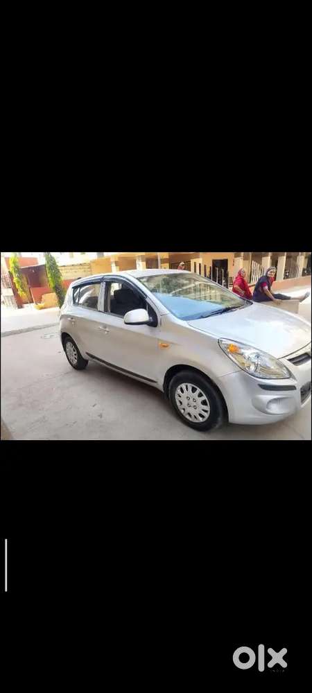Hyundai I20 2012 Cng & Hybrids 122000 Km Driven