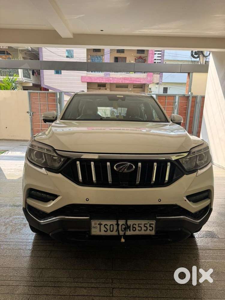 Mahindra Alturas G4 2019 Diesel Well Maintained