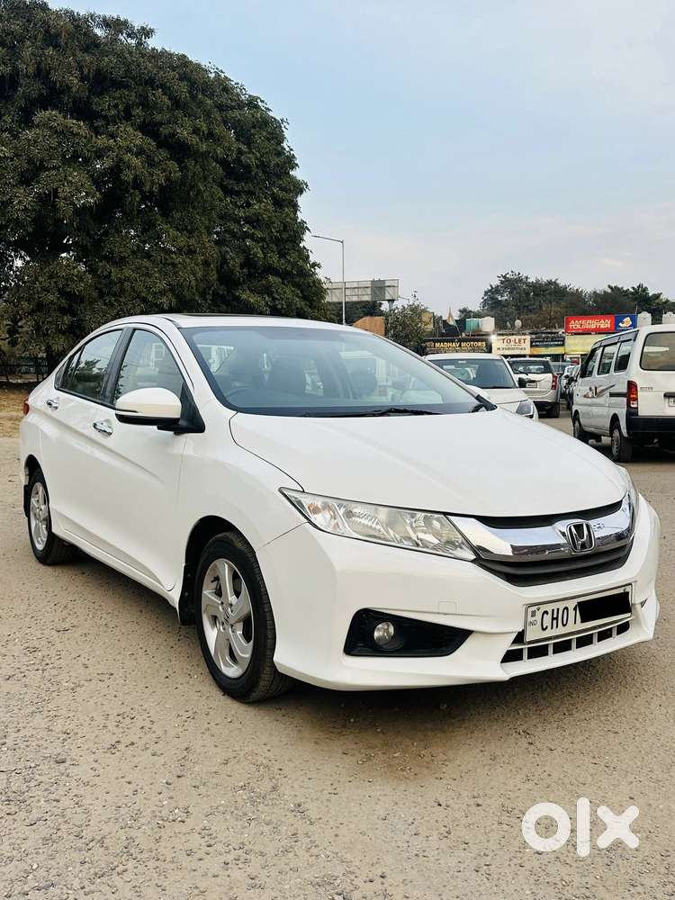 Honda City 2011-2013 1.5 V At Sunroof, 2014, Petrol