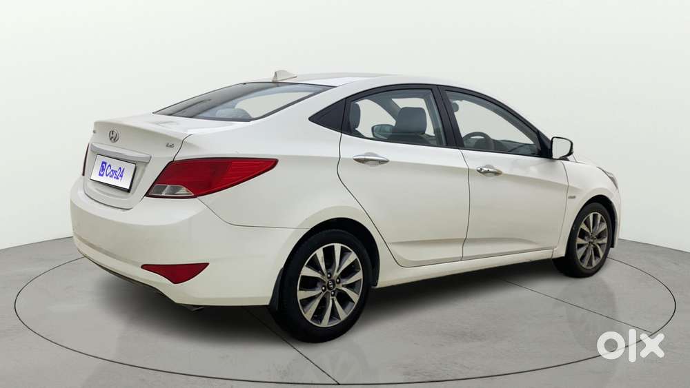 Hyundai Verna Hyundai-verna-2015-2016-1.6-crdi-s-option, 2015, Diese..