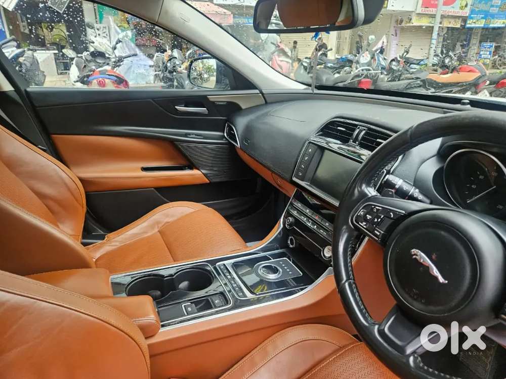 Jaguar Xe Portfolio For Sale – Premium Luxury Sedan