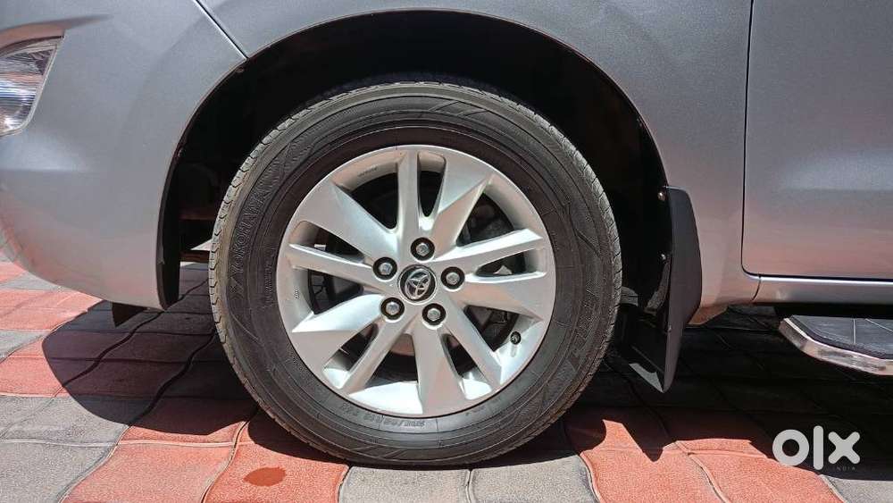 Toyota Innova Crysta 2.4 G Mt, 2016, Diesel