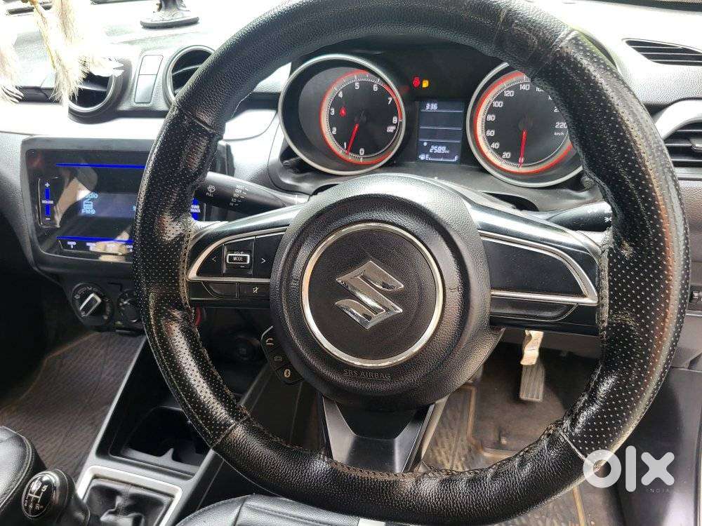 Maruti Suzuki Swift Vxi + Manual, 2022, Petrol