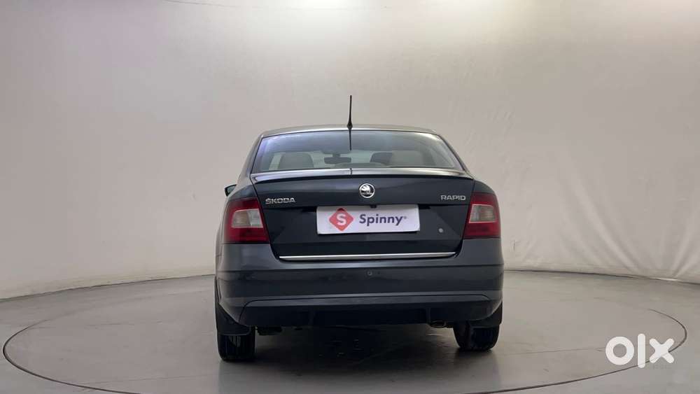 Skoda Rapid 1.0 Style At, 2021, Petrol