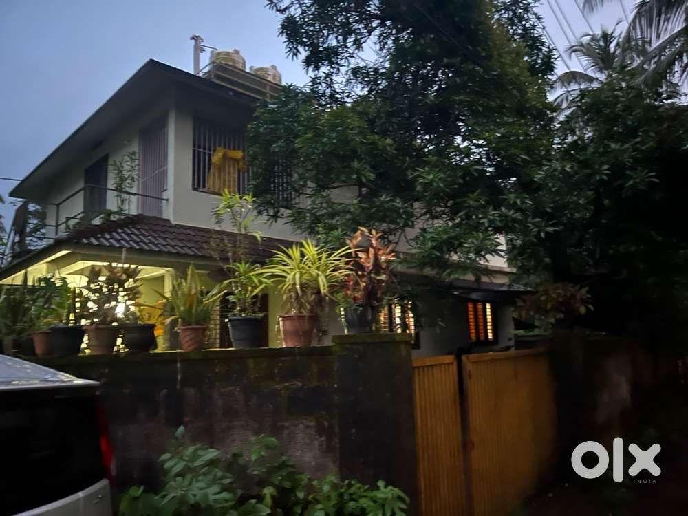 4 BHK House for Sale at Palakottuvayal