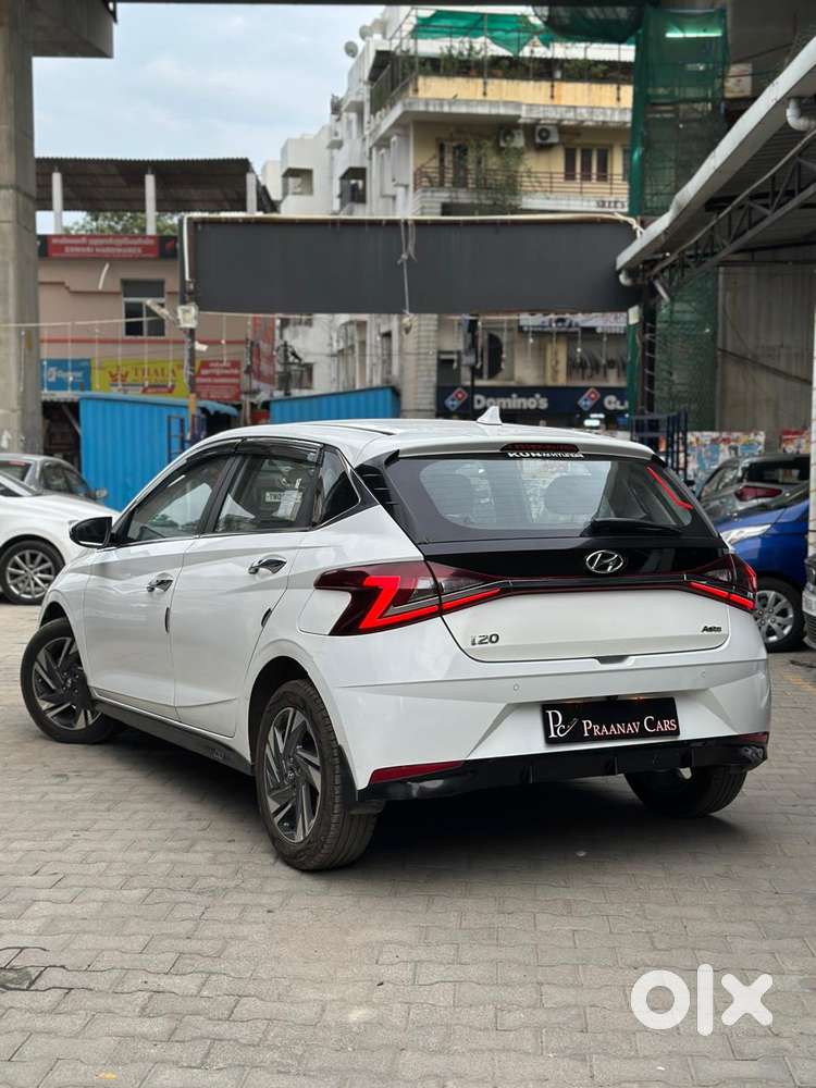 Hyundai I20 1.4 Asta (o) At With Sunroof, 2021, Petrol