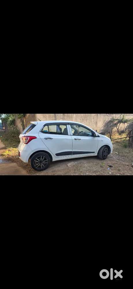 Hyundai Grand I10 2018 Petrol 52000 Km Driven