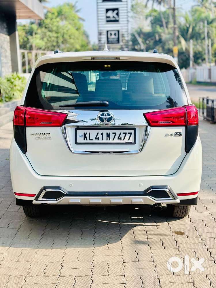 Toyota Innova Crysta 2.4 Vx Mt, 2017, Diesel