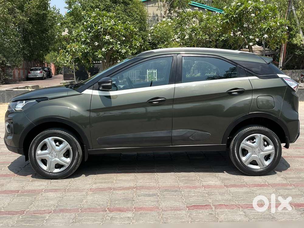 Tata Nexon 1.2 Revotron Xma Amt, 2023, Petrol