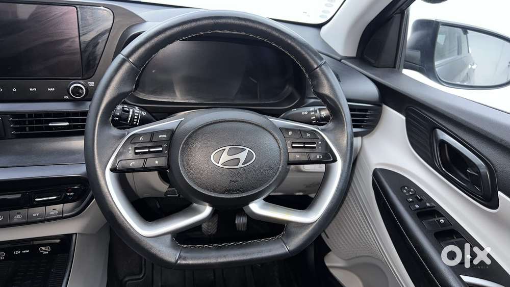 Hyundai New I20 1.2 Asta (o) Mt, 2023, Petrol