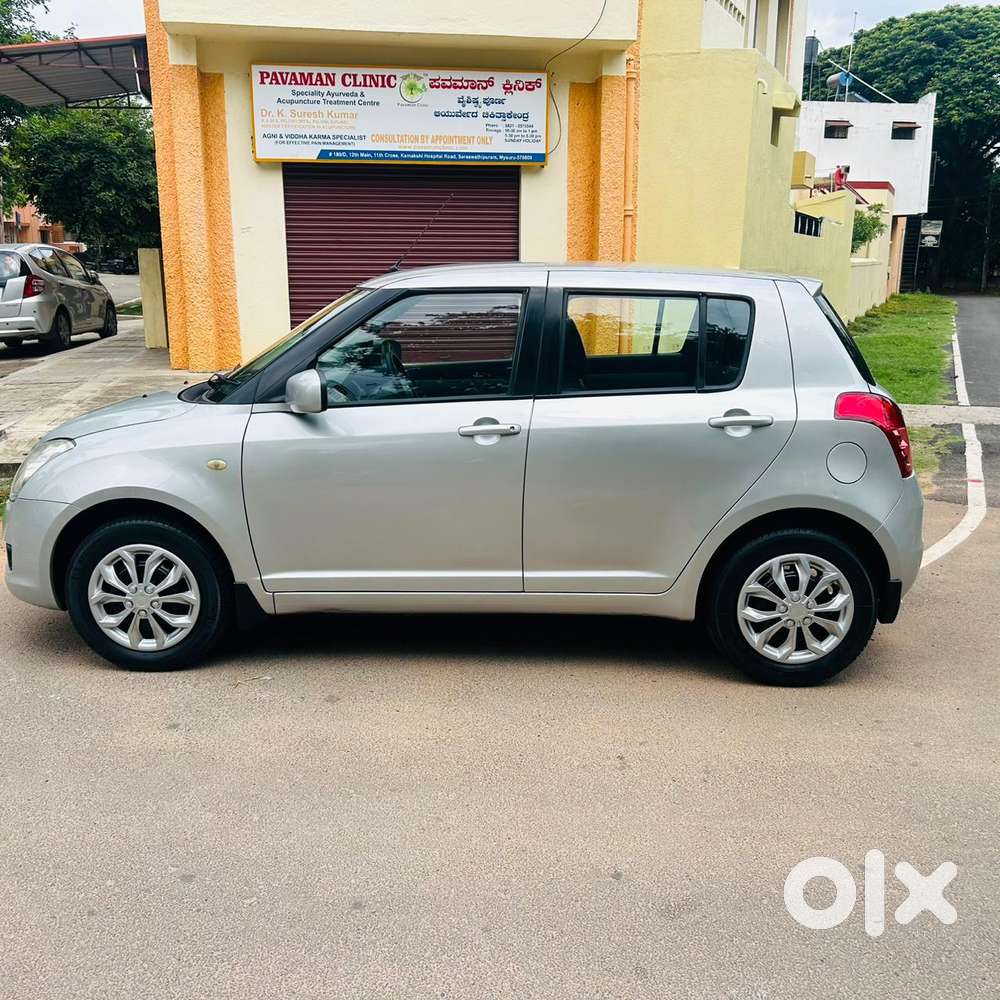 Maruti Suzuki Swift Vxi + Manual, 2010, Petrol