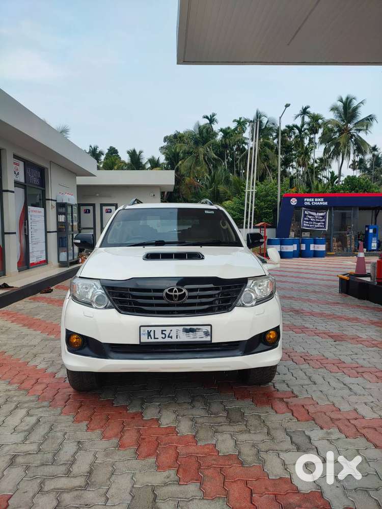 Toyota Fortuner 2013