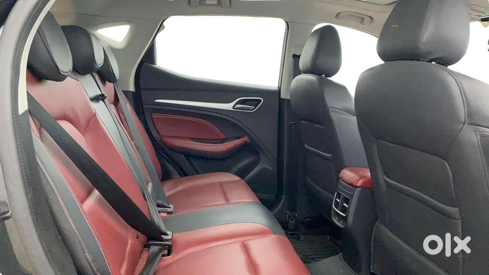 Mg Astor 1.3 Savvy Turbo At S Red, 2023, Petrol