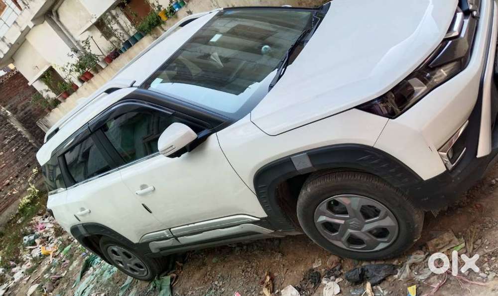 Maruti Suzuki Brezza 1.5 Vxi Smart Hybrid, 2023, Petrol