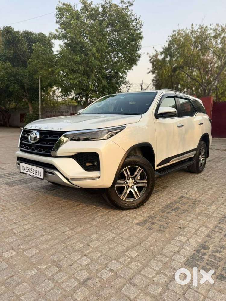 Toyota Fortuner 4x2 At 2.7 Petrol, 2026, Petrol
