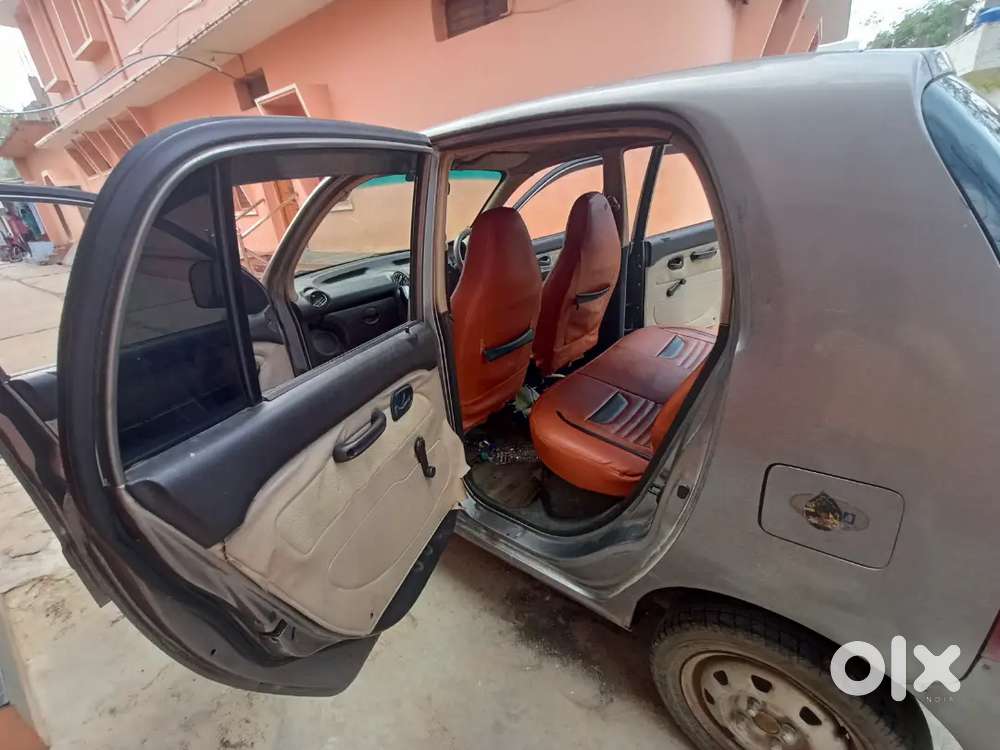 Hyundai Santro Xing 2 Front Power Windows Back Side Manual