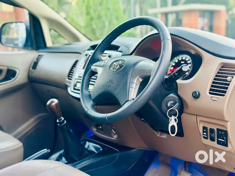 Toyota Innova Diesel 2015